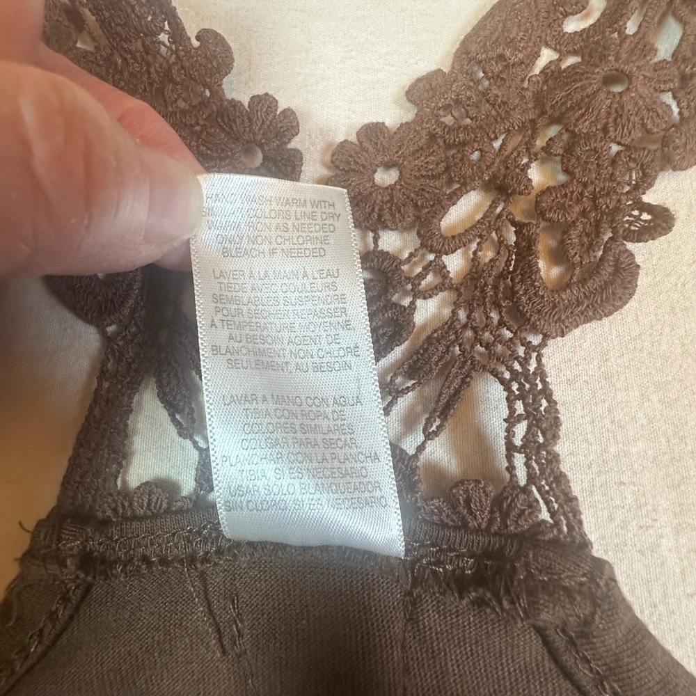 Women's Brown Crochet Racerback Tank Top Casual Summer Everyday Size Large - Picture 4 of 7